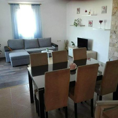 Apartman Vuleta Ražanac Exterior foto
